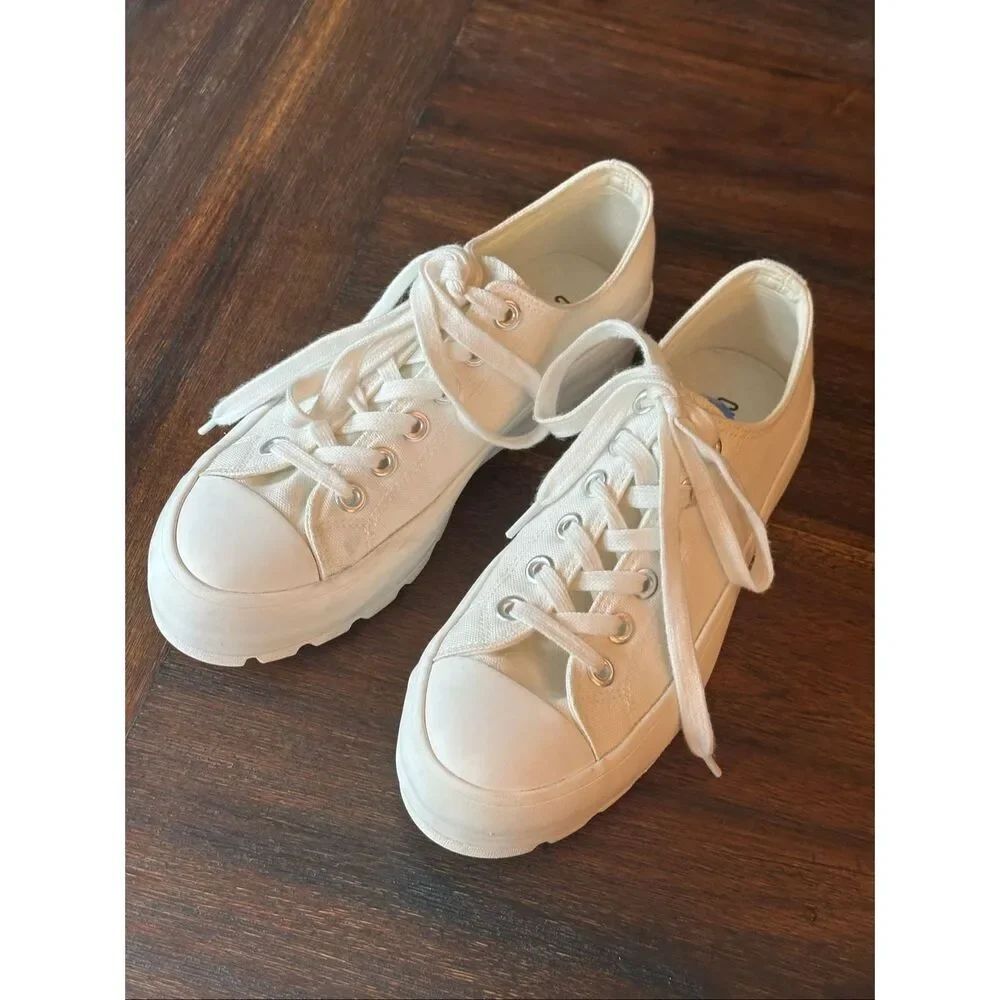 Cushionaire Vasco Canvas Sneakers